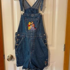 Vintage short overalls (Winnie the Pooh edition)